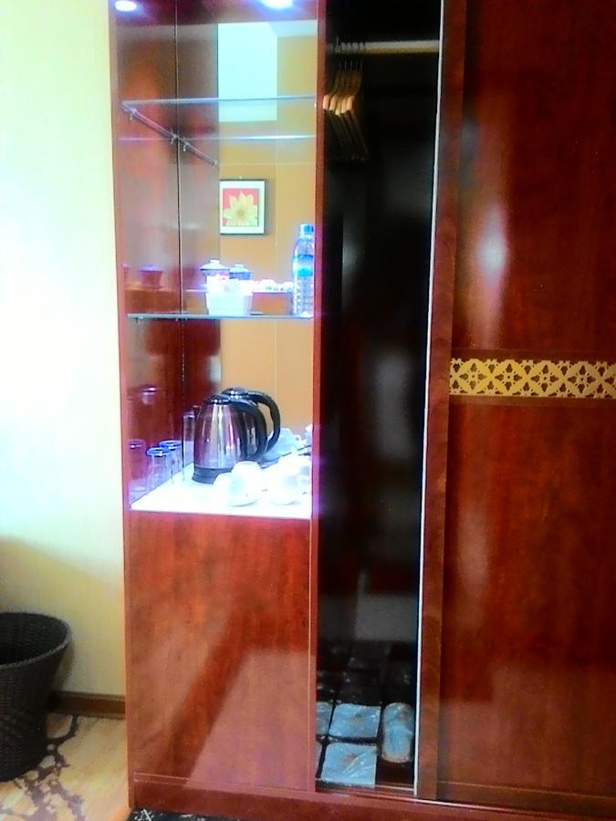 Apollo Hotel Yangon Luaran gambar