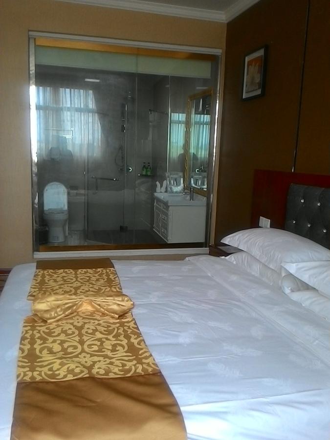 Apollo Hotel Yangon Luaran gambar