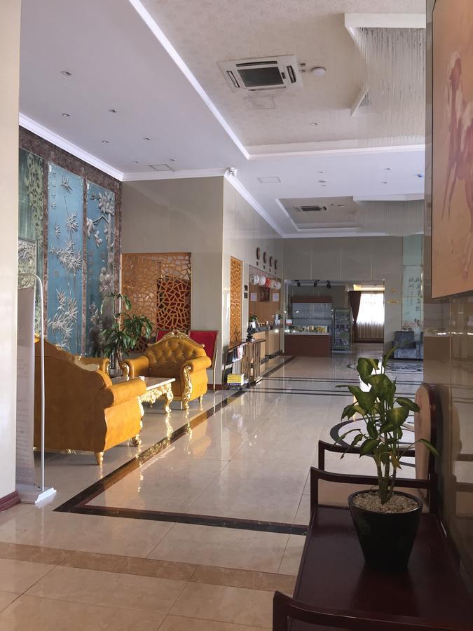Apollo Hotel Yangon Luaran gambar