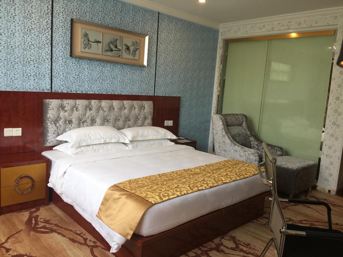 Apollo Hotel Yangon Luaran gambar