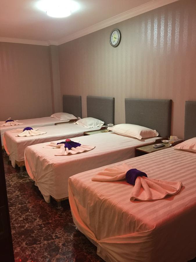 Apollo Hotel Yangon Luaran gambar